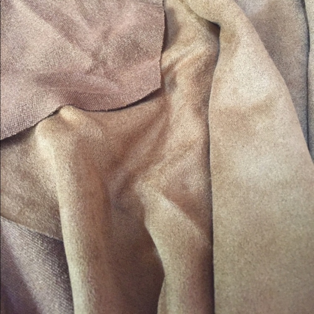 *CLOSING BOUTIQUE* - Picture 7 of 8